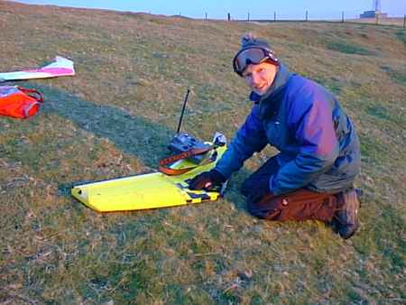 >Kevin Newton prepares Zagi for some post-flyoff fun.