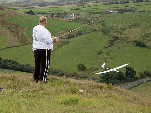 Andy scraping some energy from the hillside. His Sting was well suited to the light air.