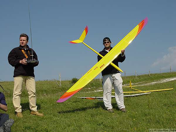 Joe Cubitt (elft) and helper Simon Hall with Joe's colourful Pike Brio Extreme