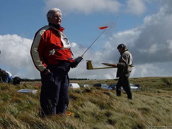 Tom MacPherson with Mark Freeman holding his T-tail Pike. Tom flew beautifully to take 7th place.