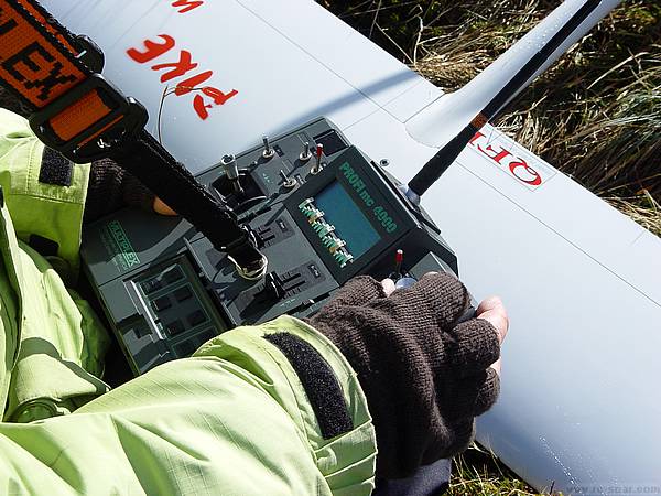 Mike doing some tweaks on his 4000.