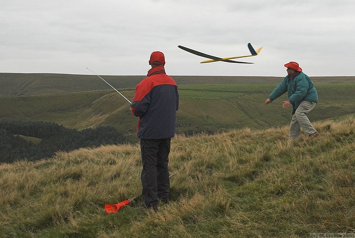 Spares no problem! Aris manufacturer Brano Legersky flying one of his own creations.