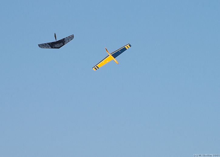 Andy Ellison's Half Pipe (left) and Alex McMeekin's Banjax battling for top honours