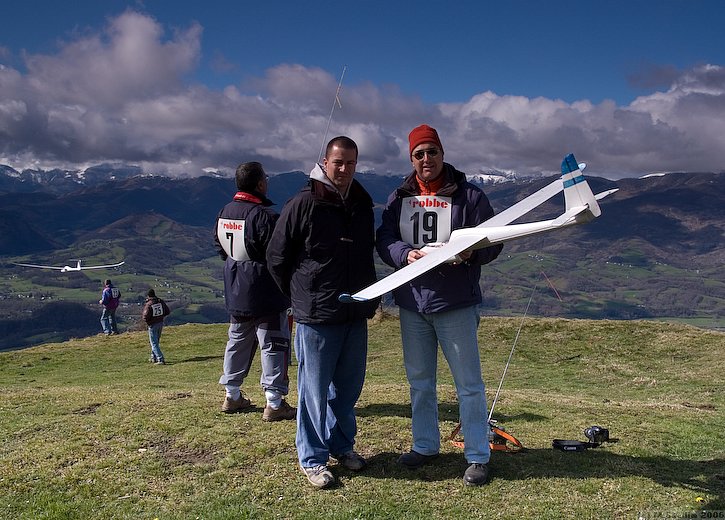 Beautiful sun + no wind = superb sport flying