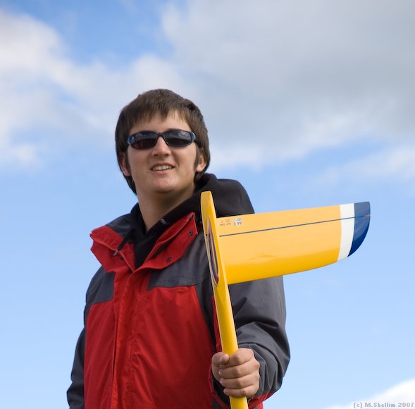 Lukas Gaubatz helps out with Skorpion manufacturer. Flies his Skorpion like a foamie. 21st place.