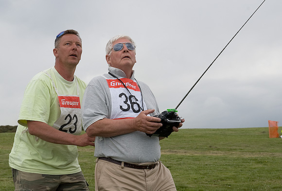 'Take a left at the crane'... Mark talks Tom to the landing area after his North Slop run
