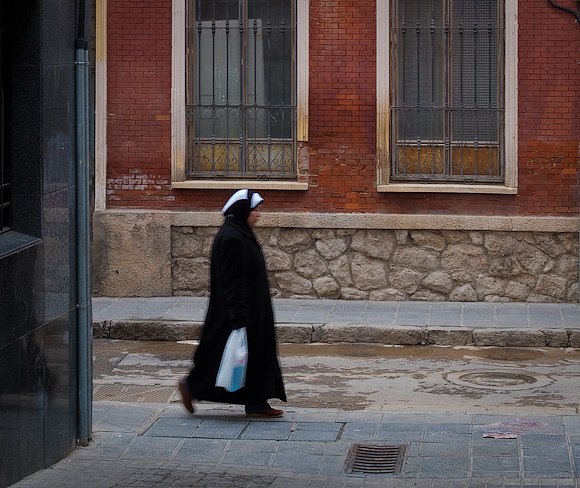 Sunday shopper, old Guadalajara