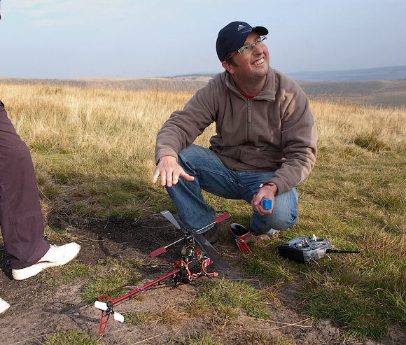 Paul Middleton did some super flying with his whirly 400 clone. It flew on, and on, and on...