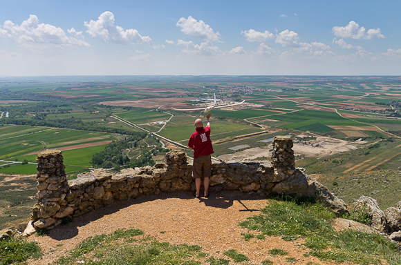 Kevin about to fly my Easy Glider. Contains Multiplex's latest GPS sensor.